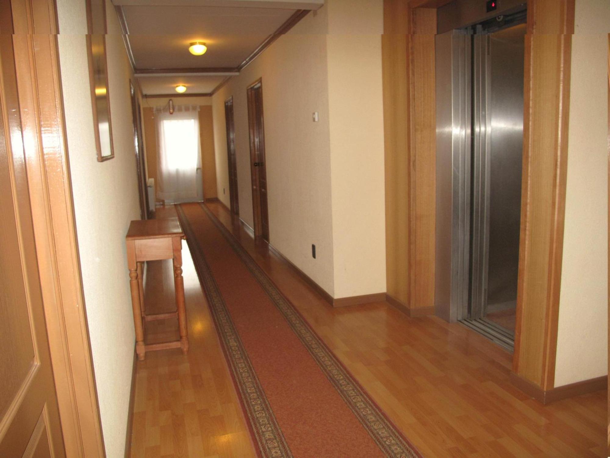 Hotel Saltos Del Paine 3*