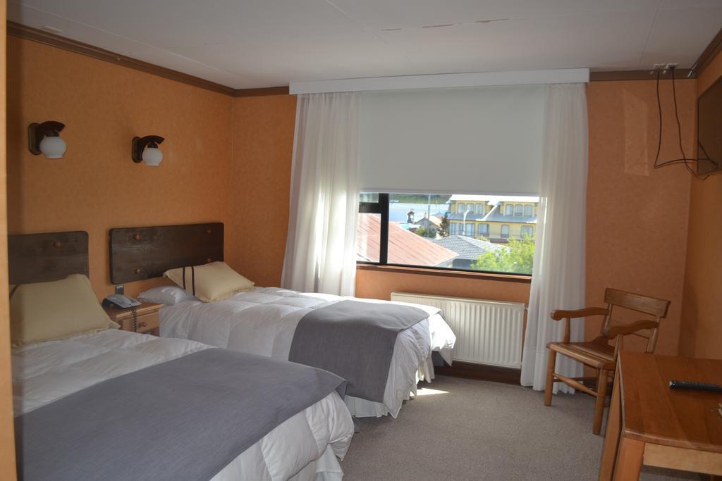 Saltos Del Paine Hotel 3*